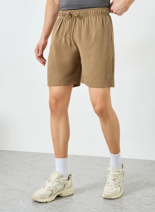 ستايلي شورت رياضي للتدريب بقصة عادية