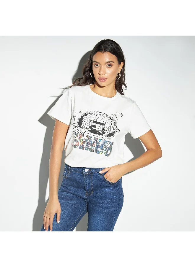 2Xtremz 2Xtremz Graphic Embellished Crew Neck T-shirt with Short Sleeves