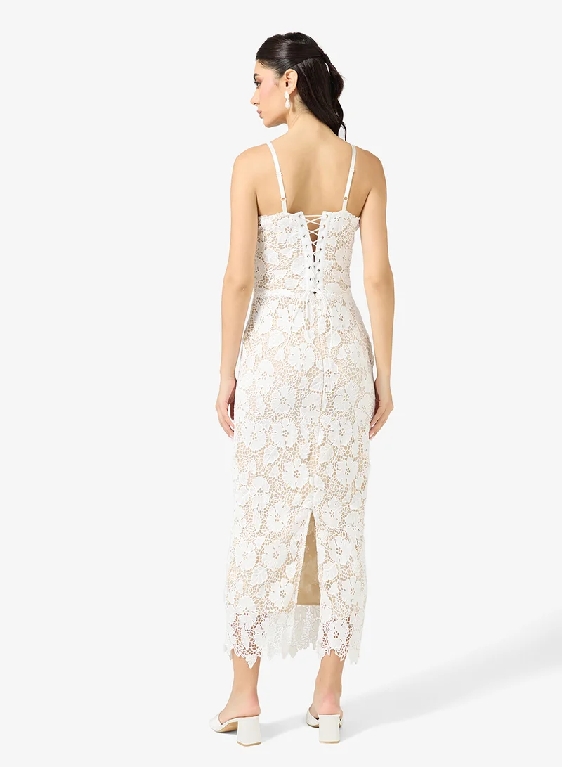 ايلا ليمتد اديشن فستان دانتيل بحمالات