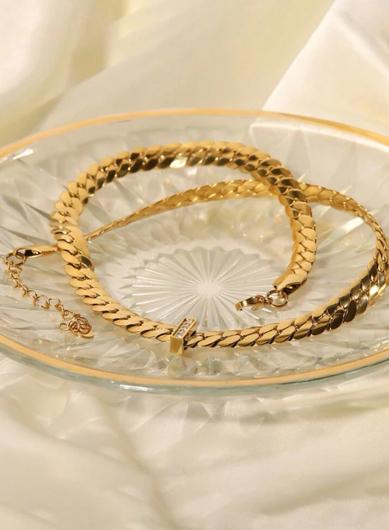 Luxury & Elegant 18k Gold Plated Stainless Steel Necklace For Women