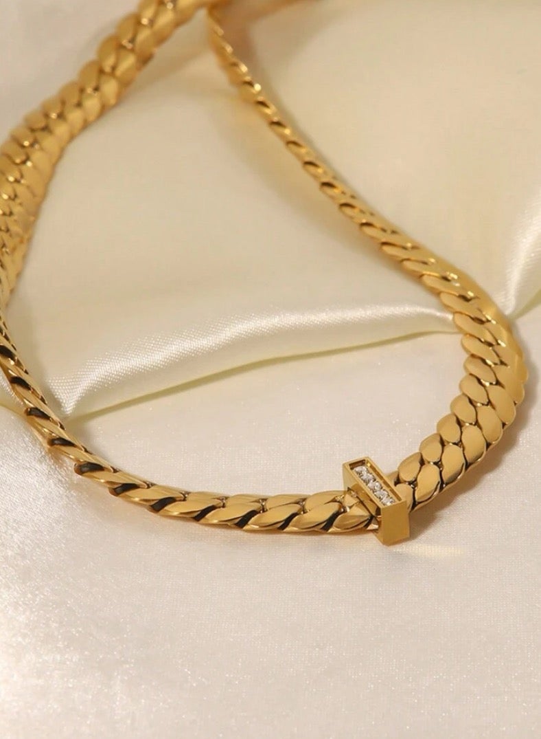 Luxury & Elegant 18k Gold Plated Stainless Steel Necklace For Women