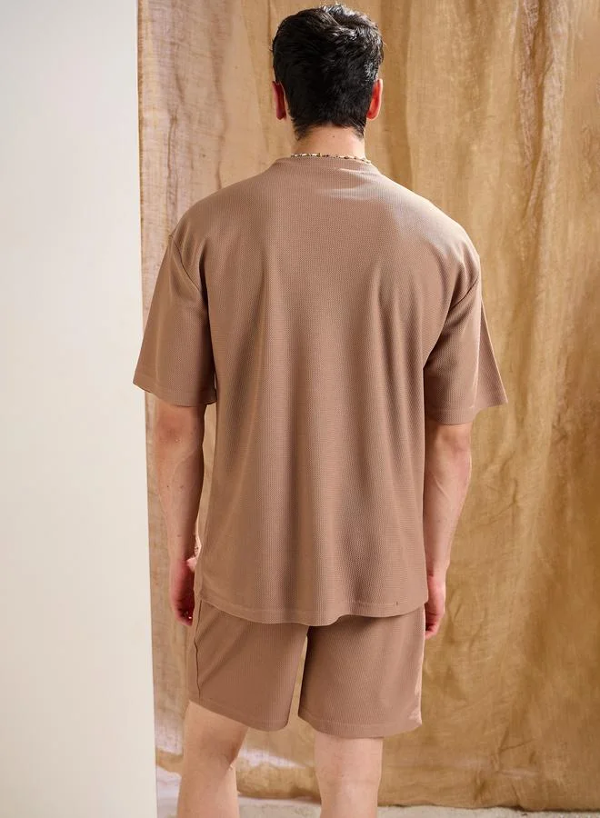 ساسافراس شورت رجالي ساسافراس بني بقصة مستقيمة بنسيج وافل