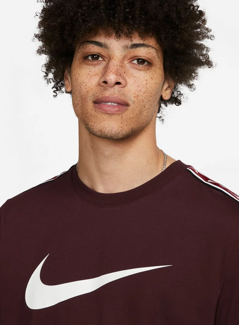 Nike Nsw Repeat Swoosh T-Shirt