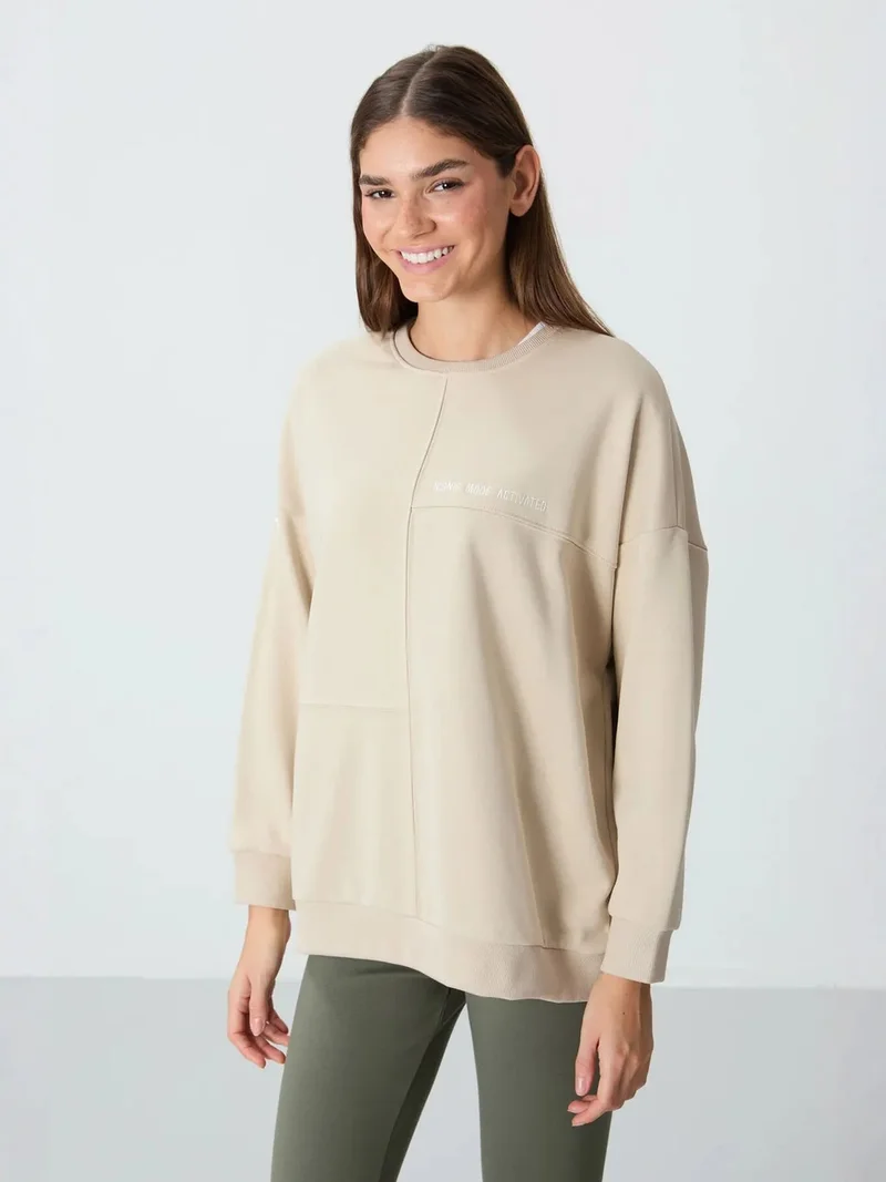 تومي لايف TOMMY Oversized Crew Neck Sweatshirt