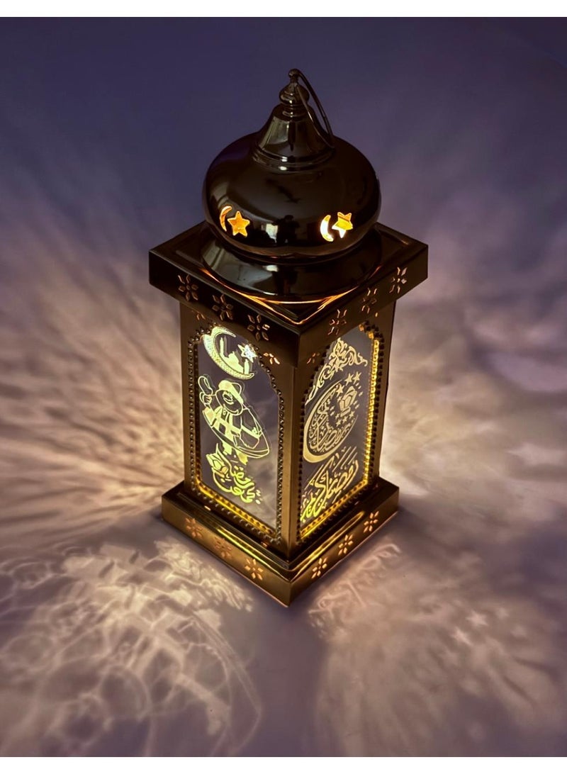 فانوس رمضان معدني مزخرف، فانوس ليد متغير اللون، لمسة نهائية ذهبية، تصميم قمر ونجوم - Image 2