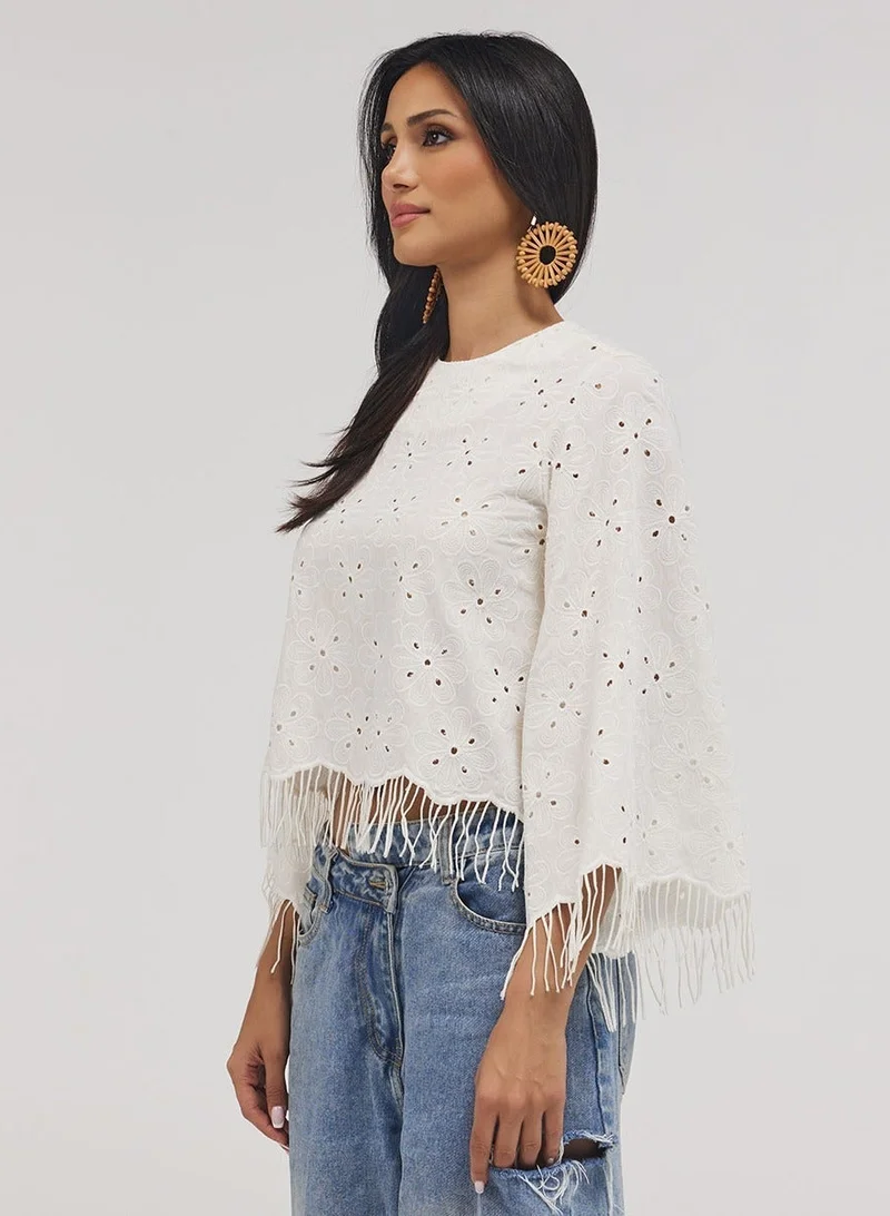 Zigzag Scalloped Thread Detailed Crop Top