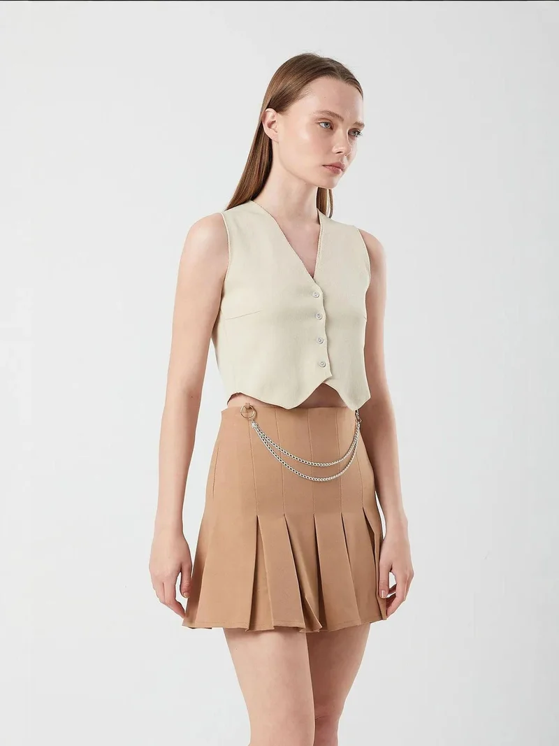 MixRay Mixray High Waist Pleated Midi Skirt with Chain Detail