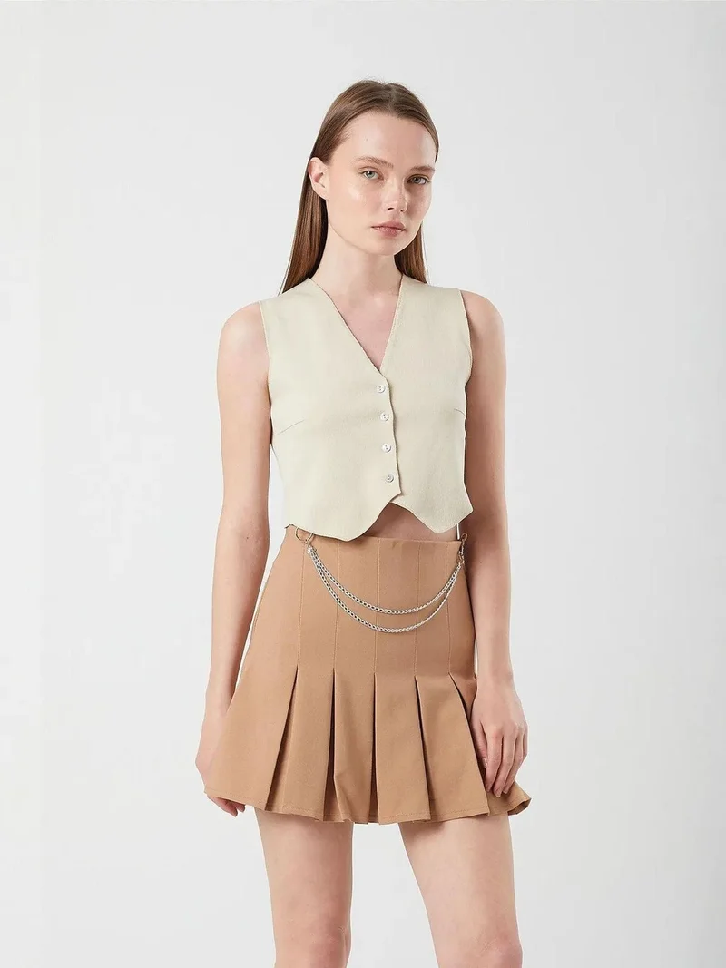 Mixray Stone Natural High Waist Pleated Mini Skirt with Chain Detail for Women | Best Price UAE