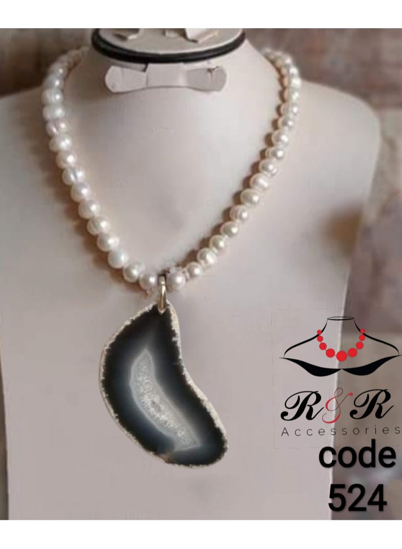 ار اند ار عقد نسائى من الولى الطبيعى بقلاده من الدروزى - Image 1