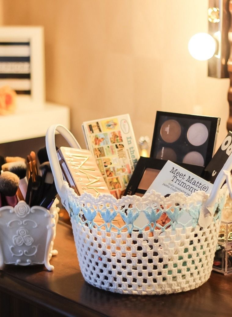 سلة لون أبيض وأزرق فاتح من القطن الطبيعي متعددة الاستخدامات قياس 23 في 15 سم - Image 5