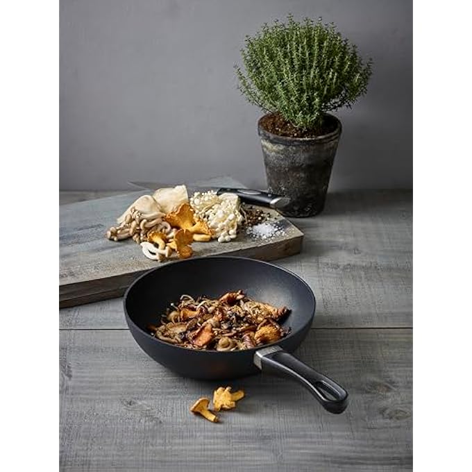 SCANPAN Classic Wok 24 Cm - Image 5