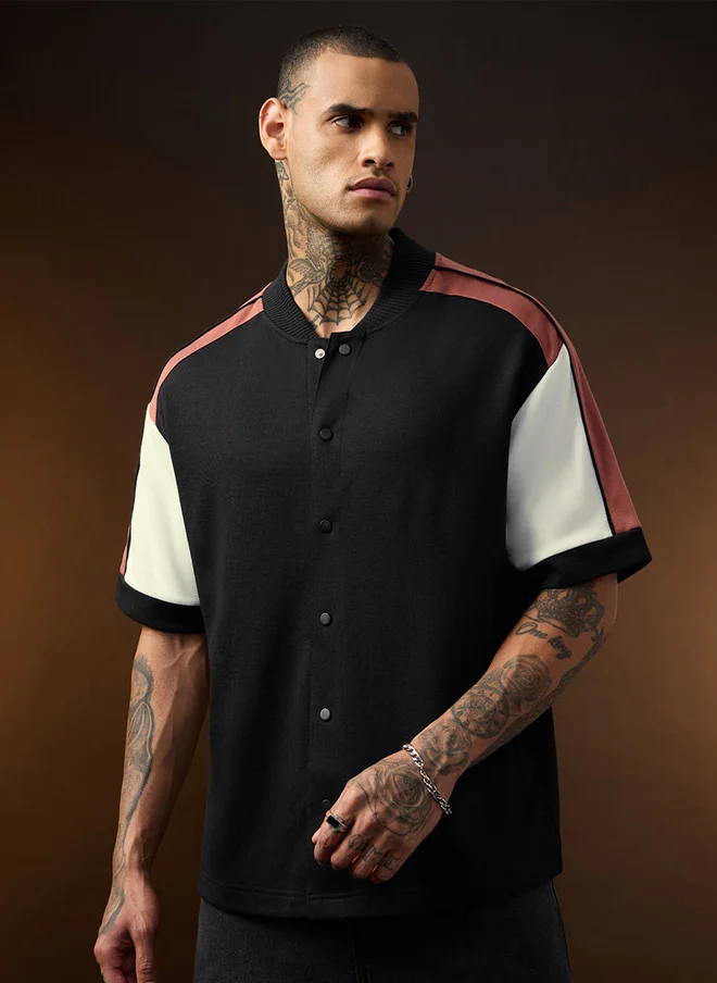 ذا سوليد ستور The Souled Store Men Oversized Fit Colourblocked Black Baseball Shirt