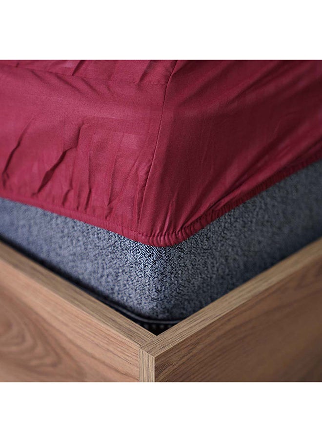 DANUBE HOME Urbane Reversible 4-Piece King Comforter Set All Season Ultra Soft Fluffy Lightweight Microfiber Bedding Set Maroon 230x260 cm  - Image 5