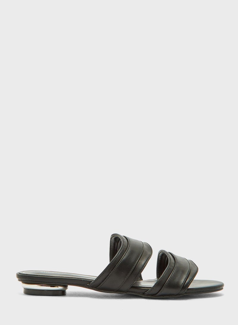 shoexpress Low Heel Sandals - Image 1
