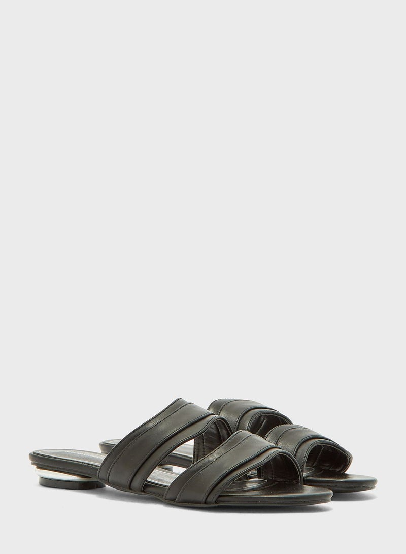 shoexpress Low Heel Sandals - Image 3