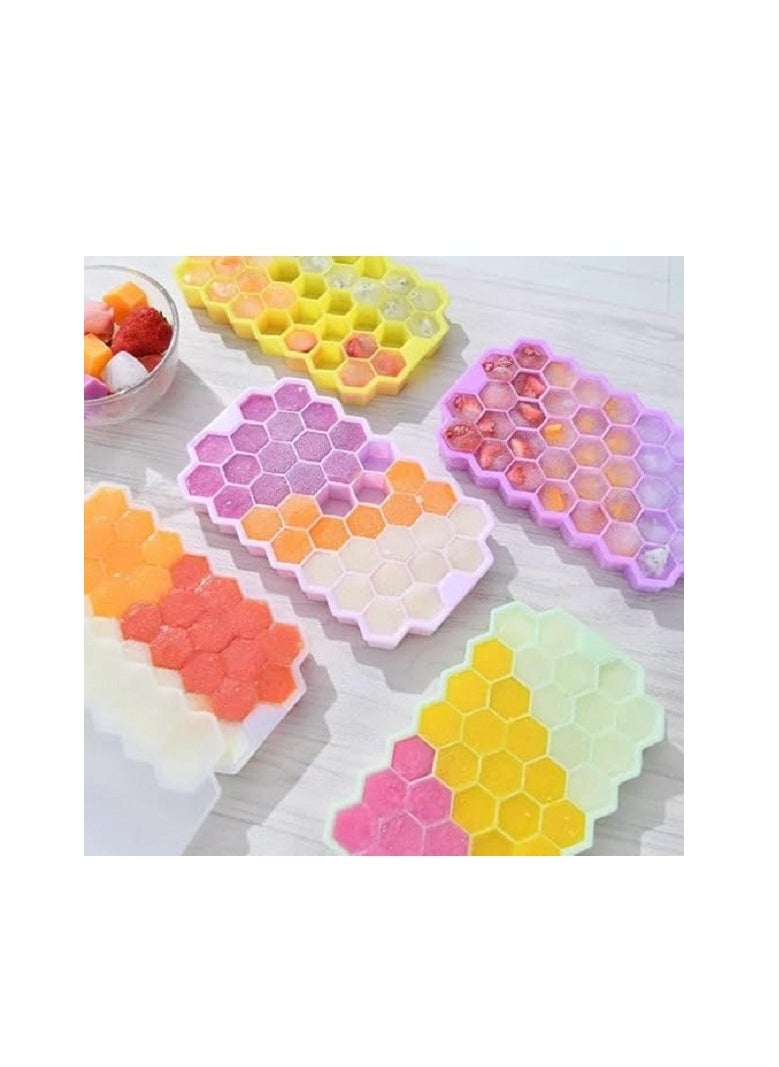 Generic Silicone ice cube mold in the shape of a honeycomb. With a cover to prevent water spillage.  - Image 2