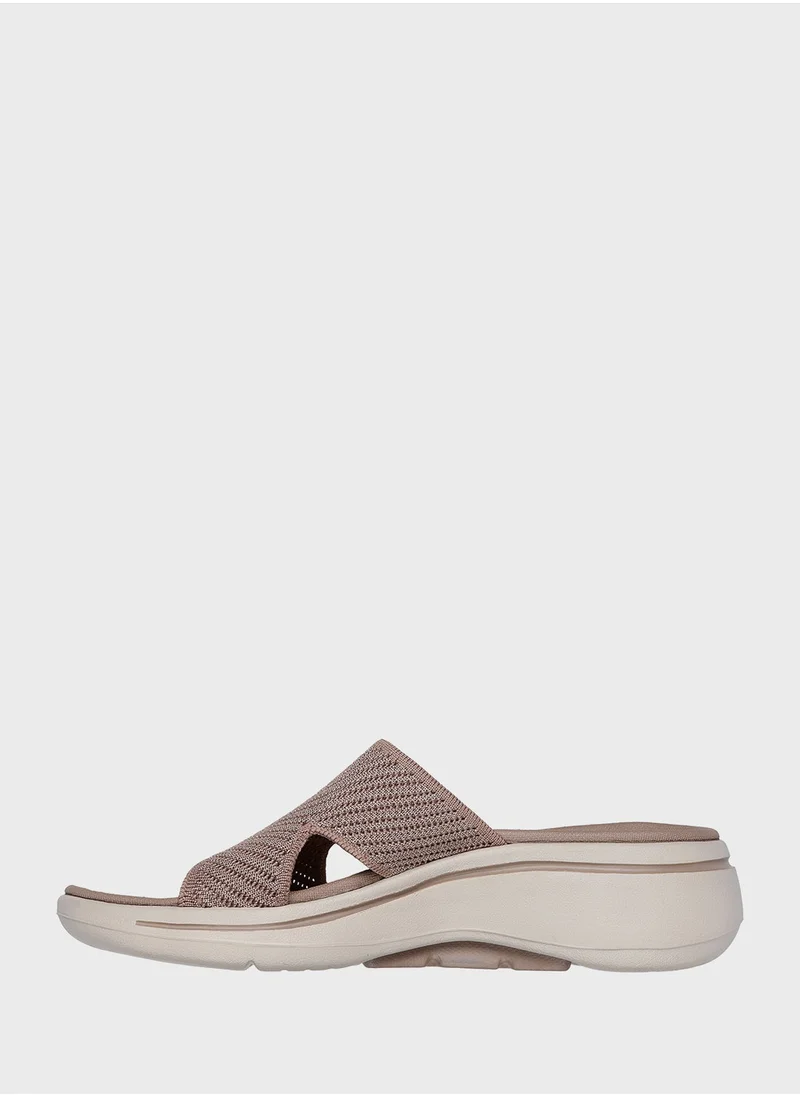 SKECHERS Go Walk Arch Fit Sandal