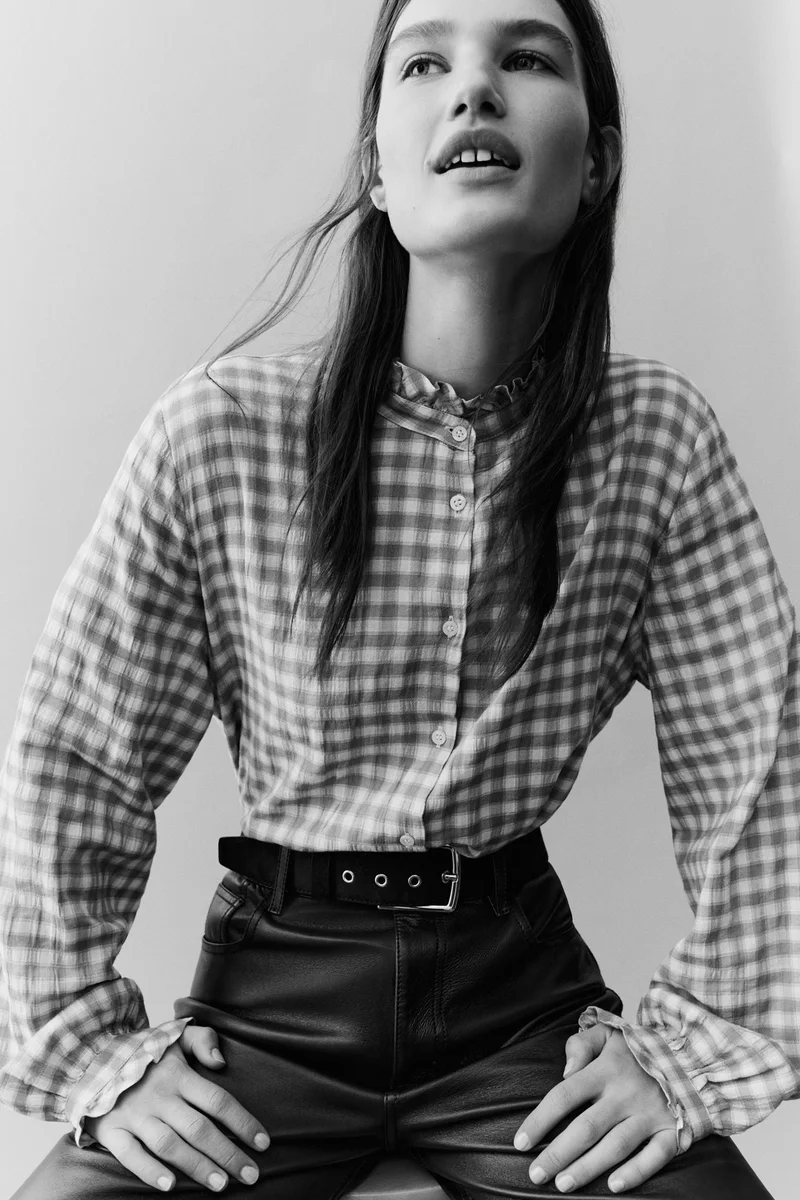 H&M Frill-collared blouse