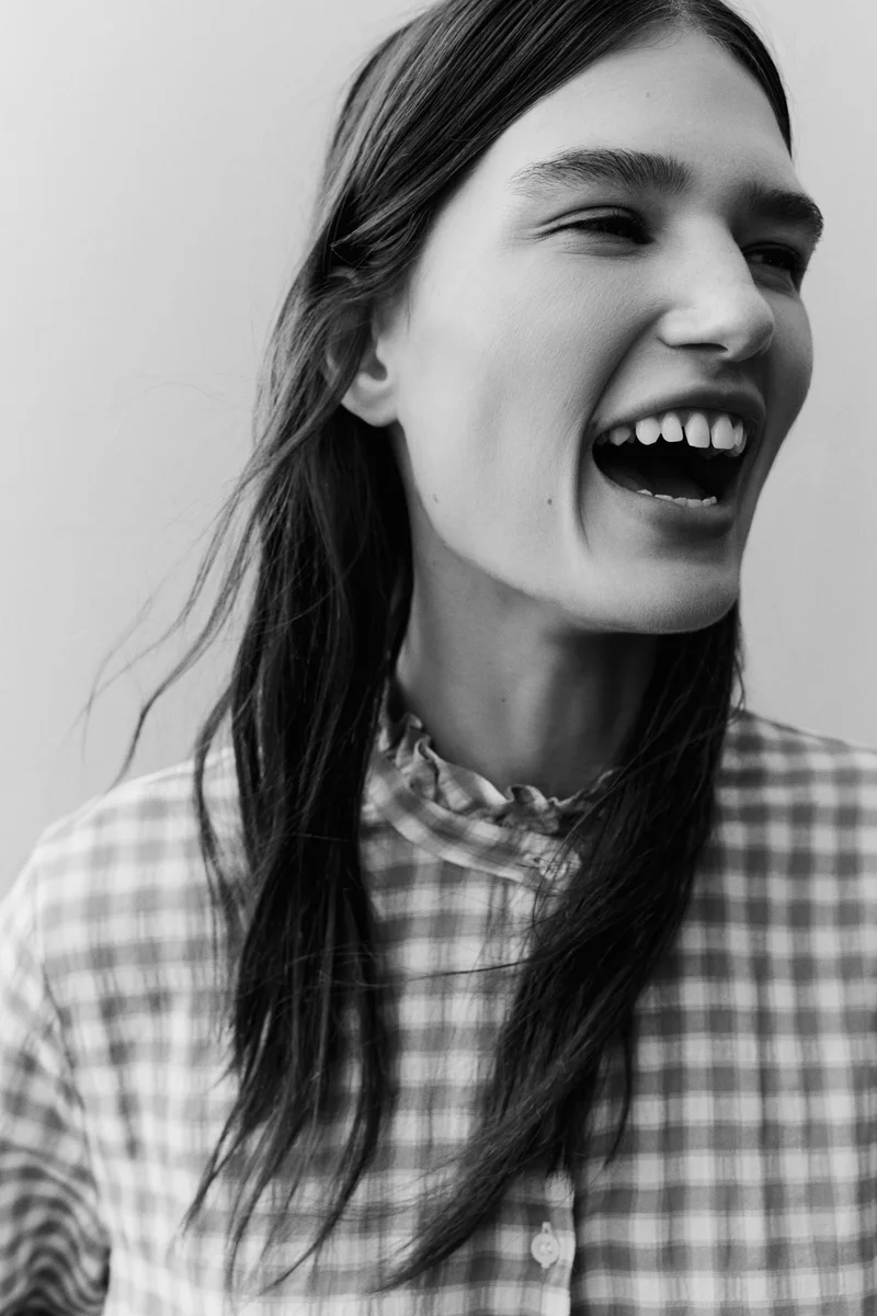 H&M Frill-collared blouse