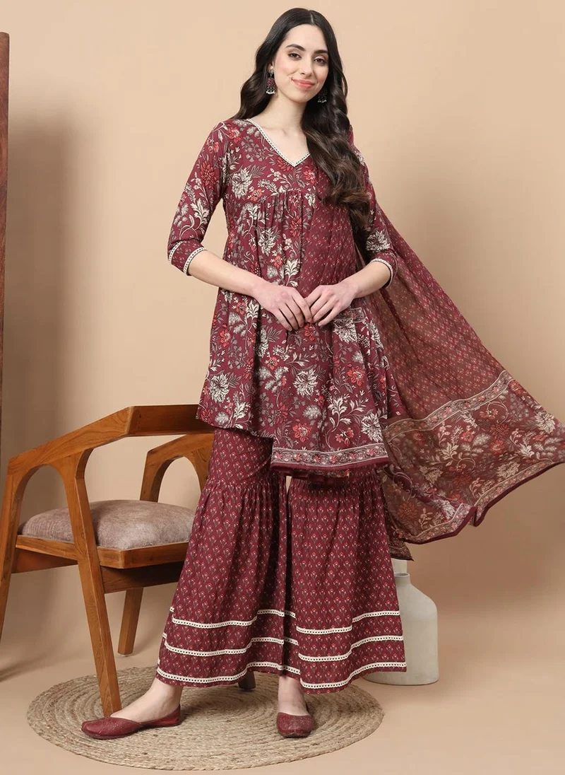 زيري سوق This is a Maroon printed Kurta with Sharara with dupatta