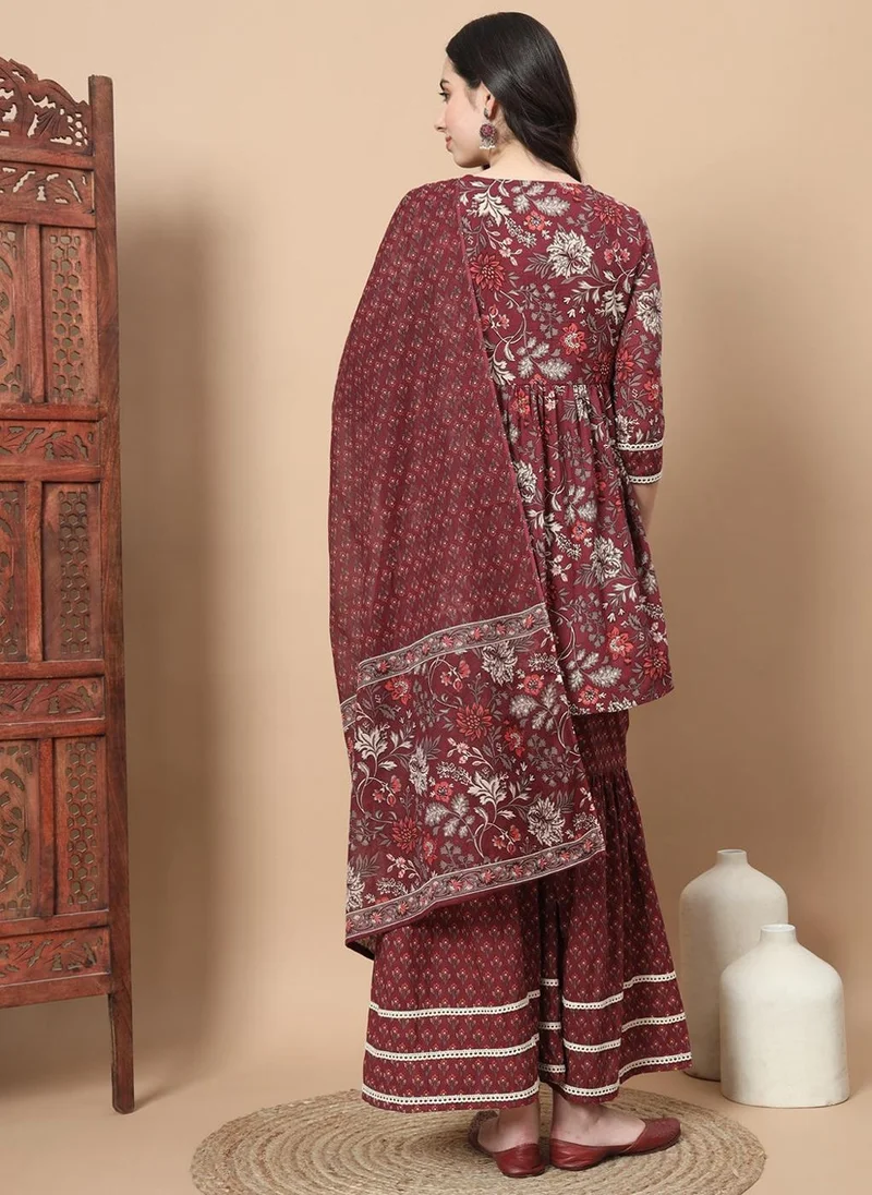زيري سوق This is a Maroon printed Kurta with Sharara with dupatta