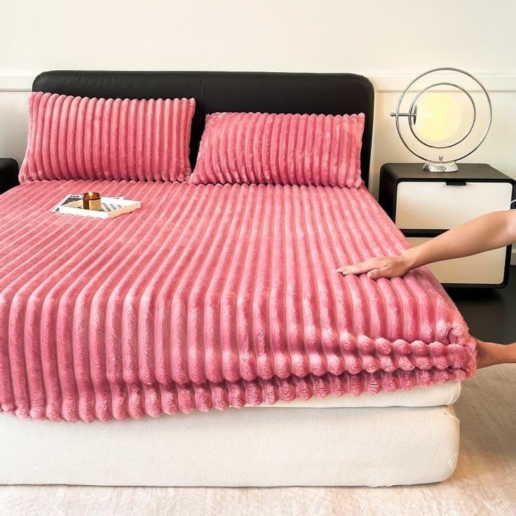 Generic Plush Bedding Set, (Pink), 3 Piece Set with Throw Blanket and Pillows, 160cm, .flo