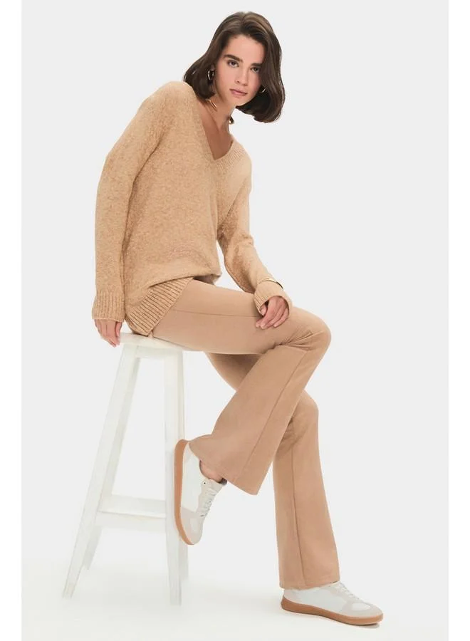 جون June Women Cotton Blend Wide Fit V-Neck Knitwear Sweater Mink