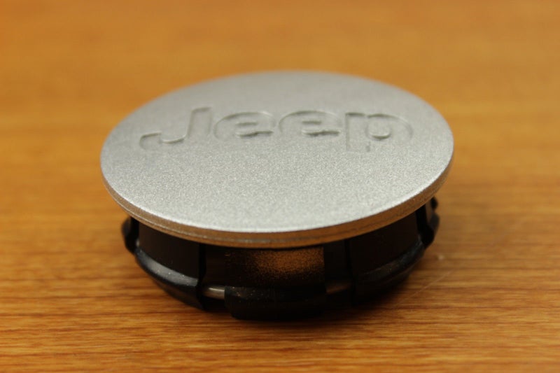 Mopar Jeep Commander Grand Cherokee Patriot Wrangler Center Cap Mopar OEM - Image 3