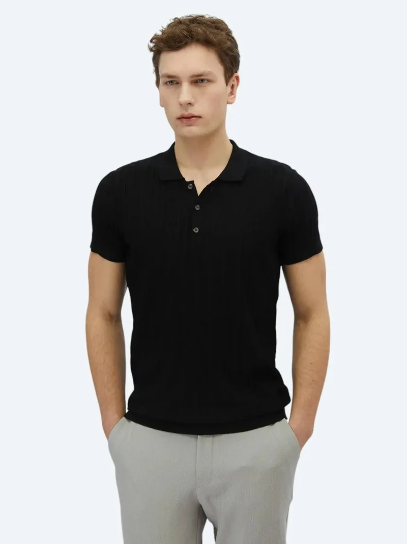 كيب ملابس تريكو سوداء