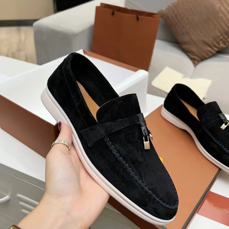 2024 Couples New Color Slip-On Loafers Fashion Trend Loafers Women'S Shoes Flat Casual Shoes - Image 1