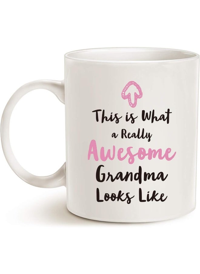 Spoil Your Wall اقتباس مضحك على الكوب | هدايا جدتي كوب قهوة من الحفيدة والحفيد، هذه هي صورة جدتي الرائعة حقًا فكرة هدايا عيد الميلاد للون الأبيض، 11 أونصة من Spoil Your Wall - Image 2