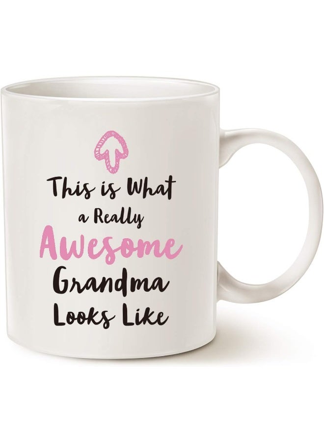 Spoil Your Wall اقتباس مضحك على الكوب | هدايا جدتي كوب قهوة من الحفيدة والحفيد، هذه هي صورة جدتي الرائعة حقًا فكرة هدايا عيد الميلاد للون الأبيض، 11 أونصة من Spoil Your Wall - Image 1