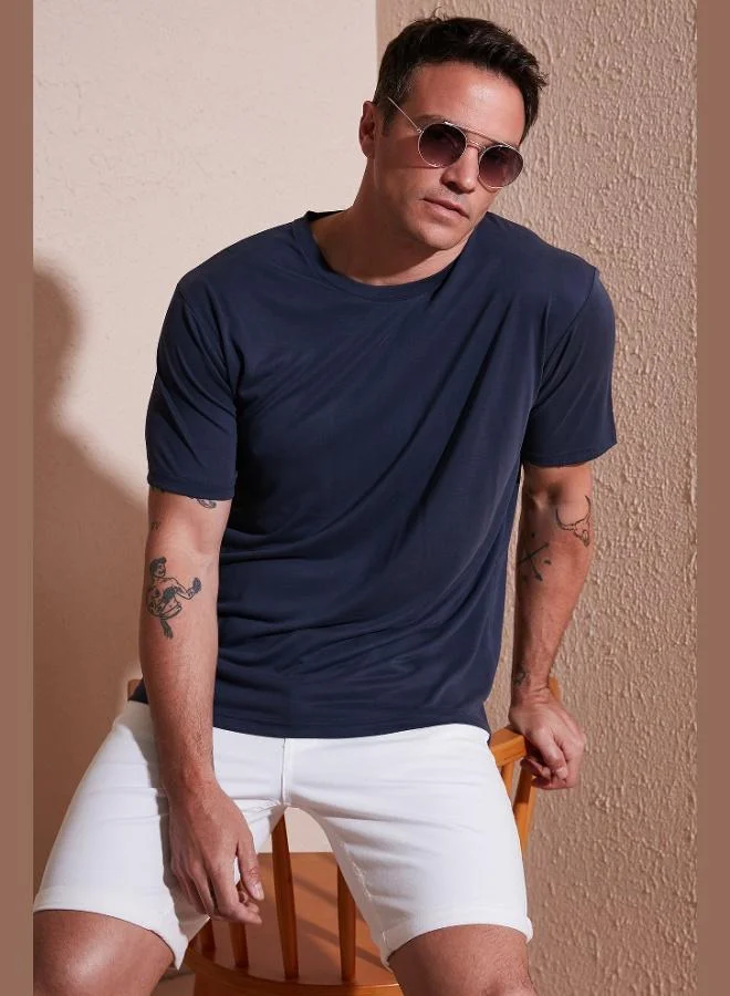 بوراتي تيشيرت رجالي أساسي بياقة دائرية بقصة عادية من بوراتي