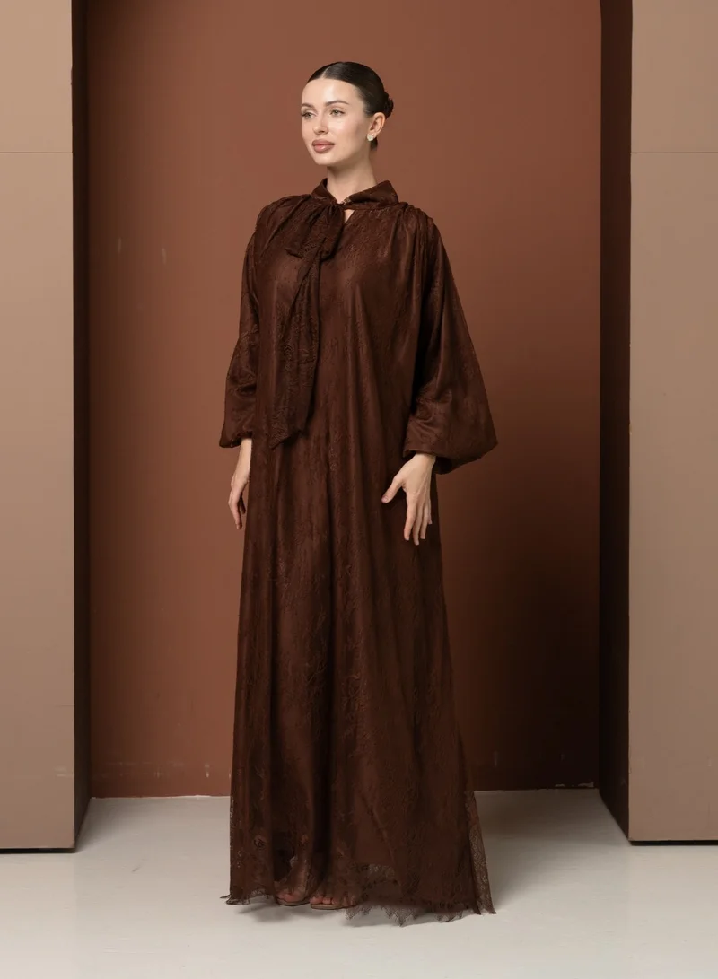 ميم باي ماريا عباية مفتوحة من الأمام