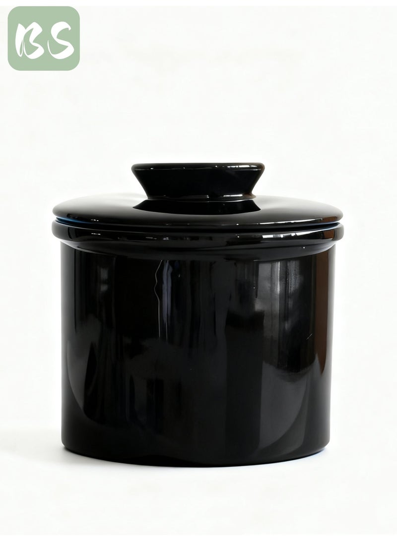 بي إس وعاء زبدة سيراميكي بغطاء | تصميم كلاسيكي لامع على شكل جرس | مادة سيراميكية عالية الجودة للسلامة والمتانة | تقنية مقاومة للماء تحافظ على الزبدة طازجة وقابلة للدهن | سهل الاستخدام مع جميع أنواع الزبدة | سهل التنظيف والصيانة | أسود - Image 1