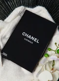 THAMES Chanel Catwalk: The Complete Collections