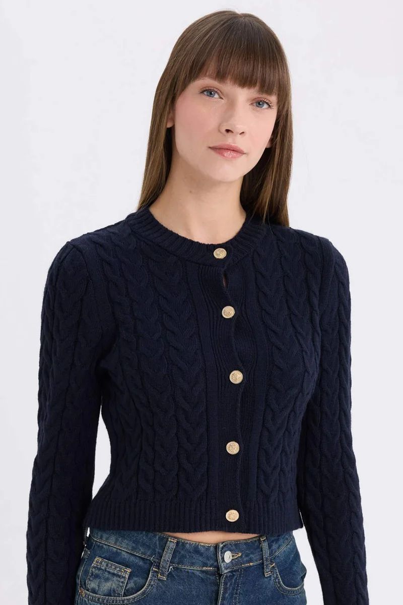 DeFacto Regular Fit Crew Neck Knitted Buttoned Knitwear Cardigan