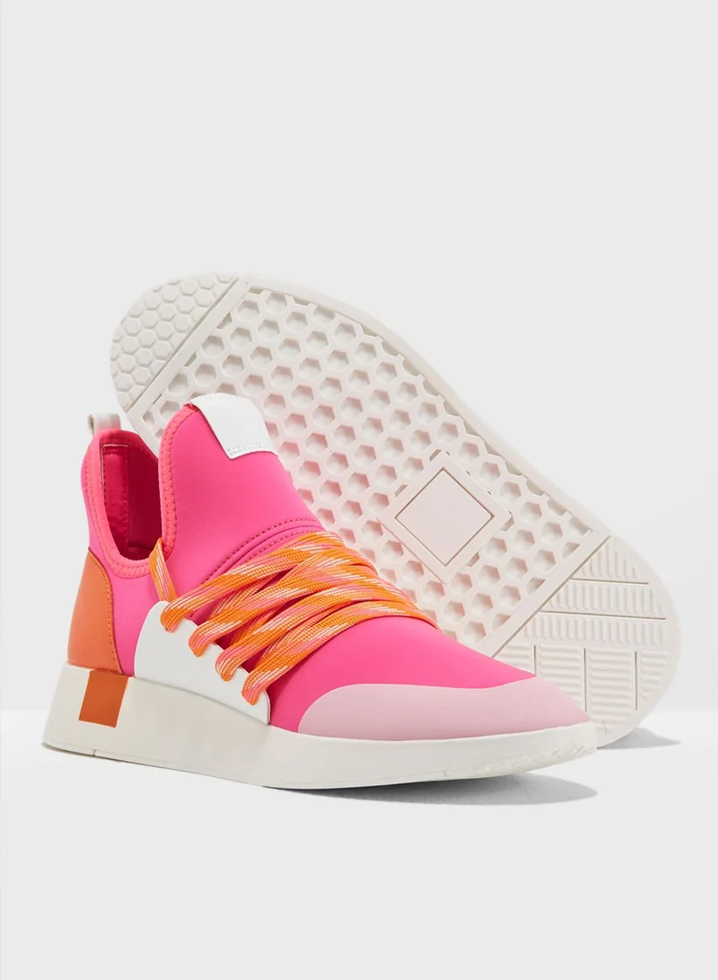 STEVE MADDEN Shady Low-Top Sneakers
