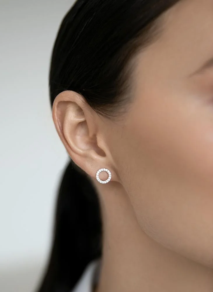 مومنت أقراط مومنت