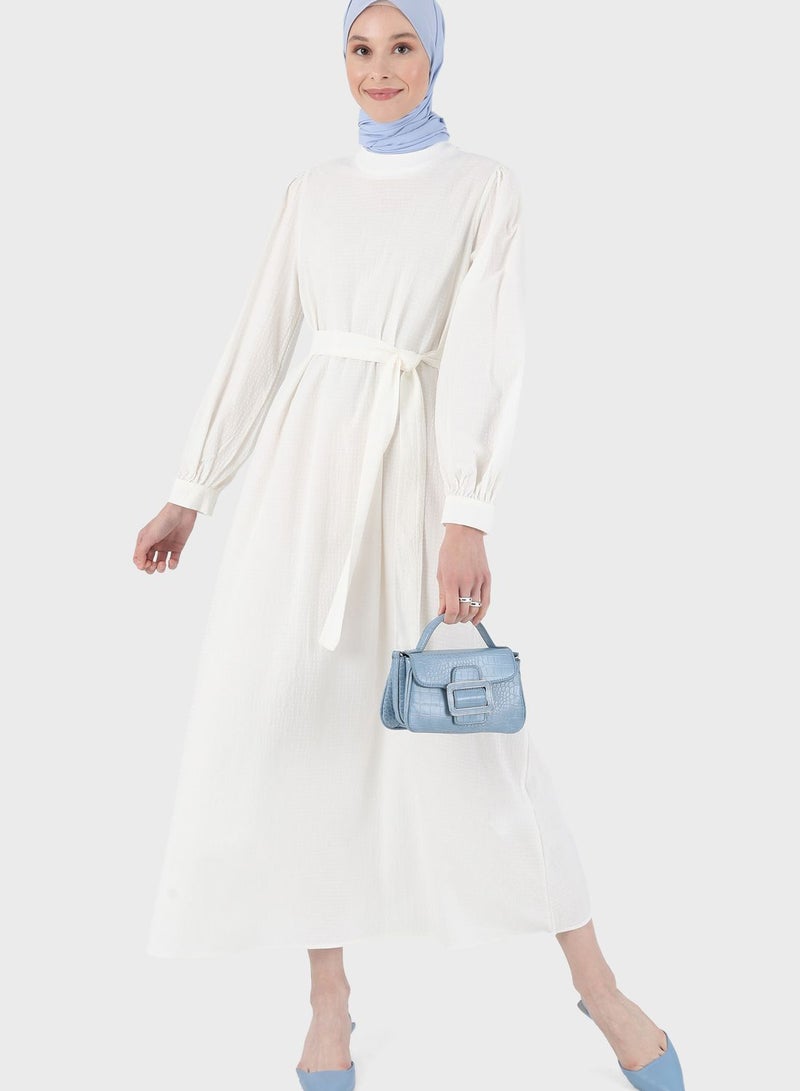 رفقة من مودانيسا فستان مع حزام خصر - Image 4