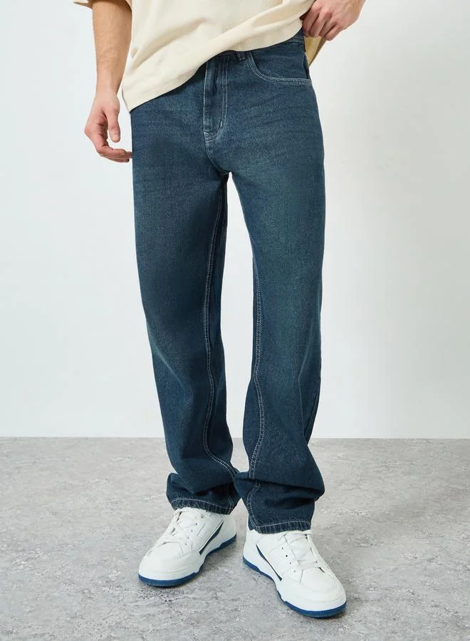 Styli Men Blue Panelled Relaxed Fit Jeans with Tonal Contrast Stitch and Mild Tinting