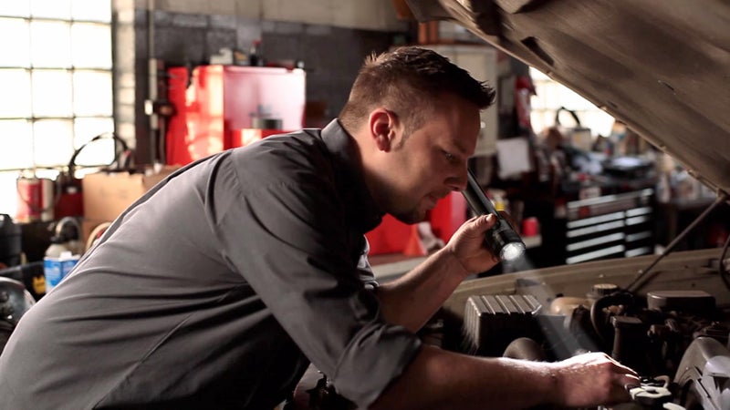 Streamlight 75661 Stinger Classic 500-Lumen Rechargeable LED Flashlight Without Charger, Black - Image 4