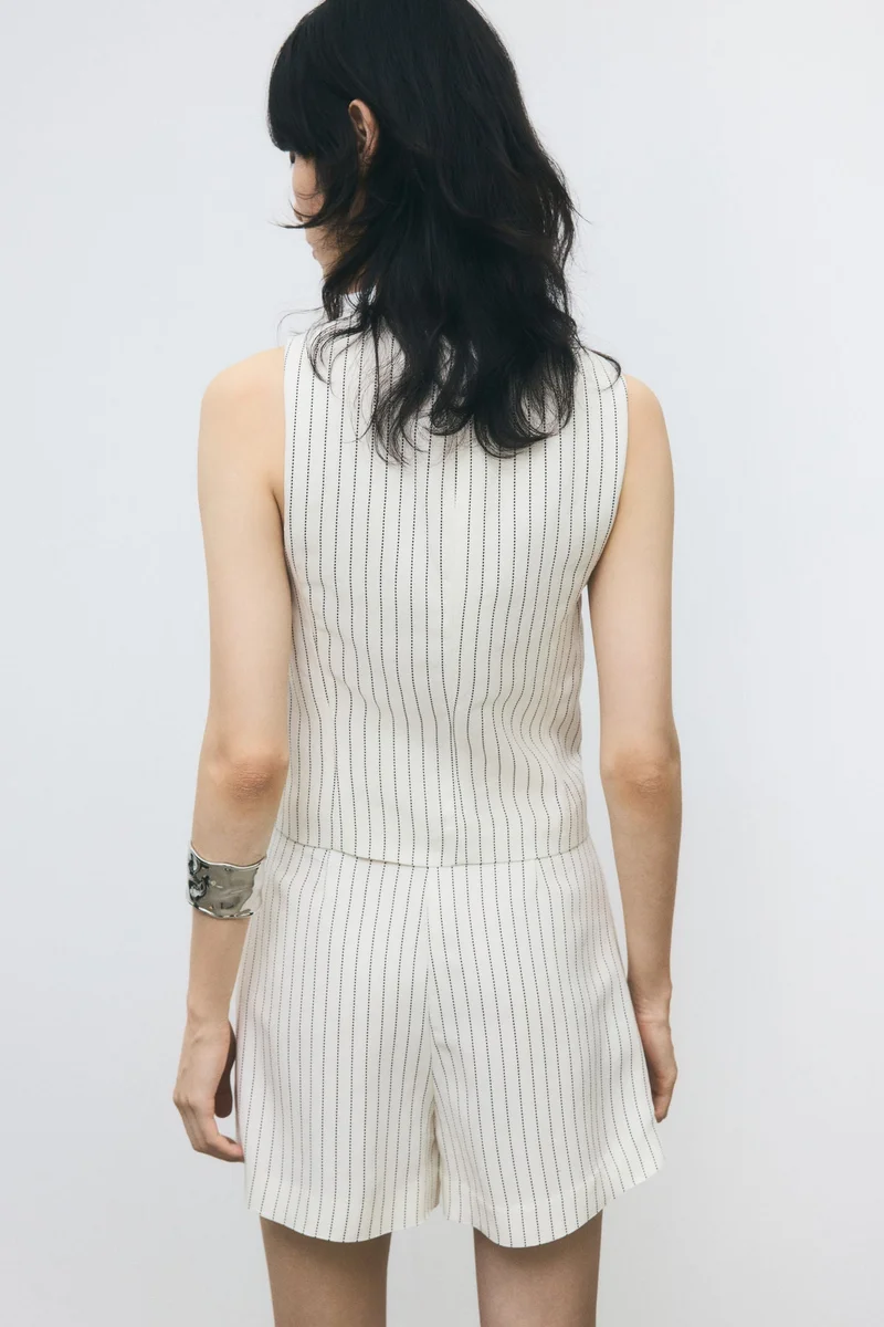 H&M Short waistcoat
