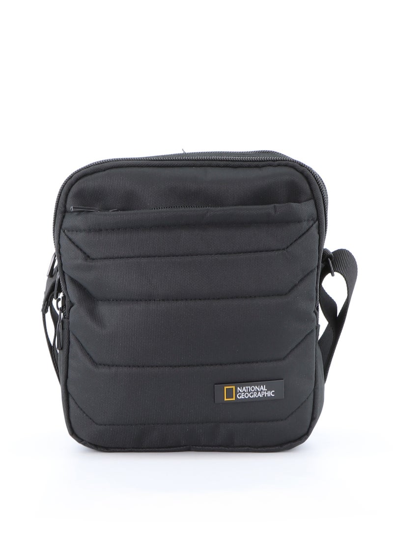 NATIONAL GEOGRAPHIC - National Geographic Pro Utility Bag Black - Durable Everyday Shoulder Bag for Men and Women, School Travel College Office University Business Bag - Image 1