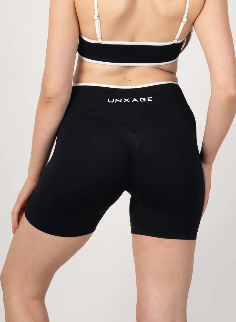 انكسيخ Seamless Contour Shorts