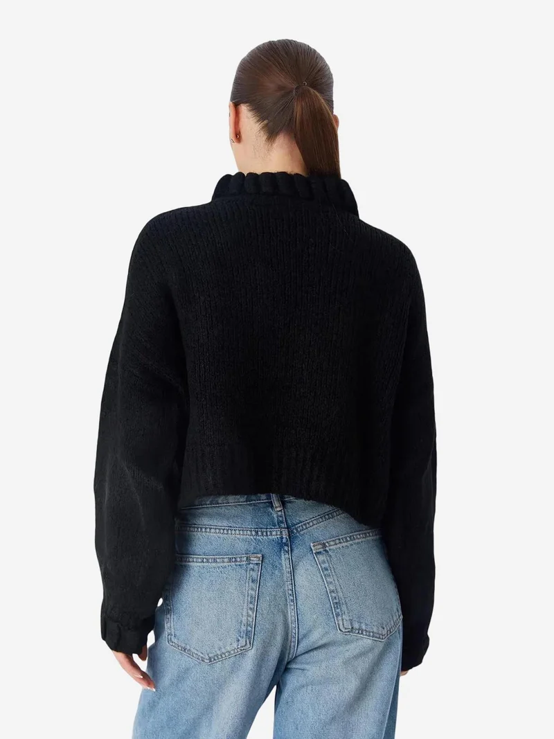 Mixray Black Mixray Thick Turtleneck Textured Crop Sweater for Women | Best Price UAE