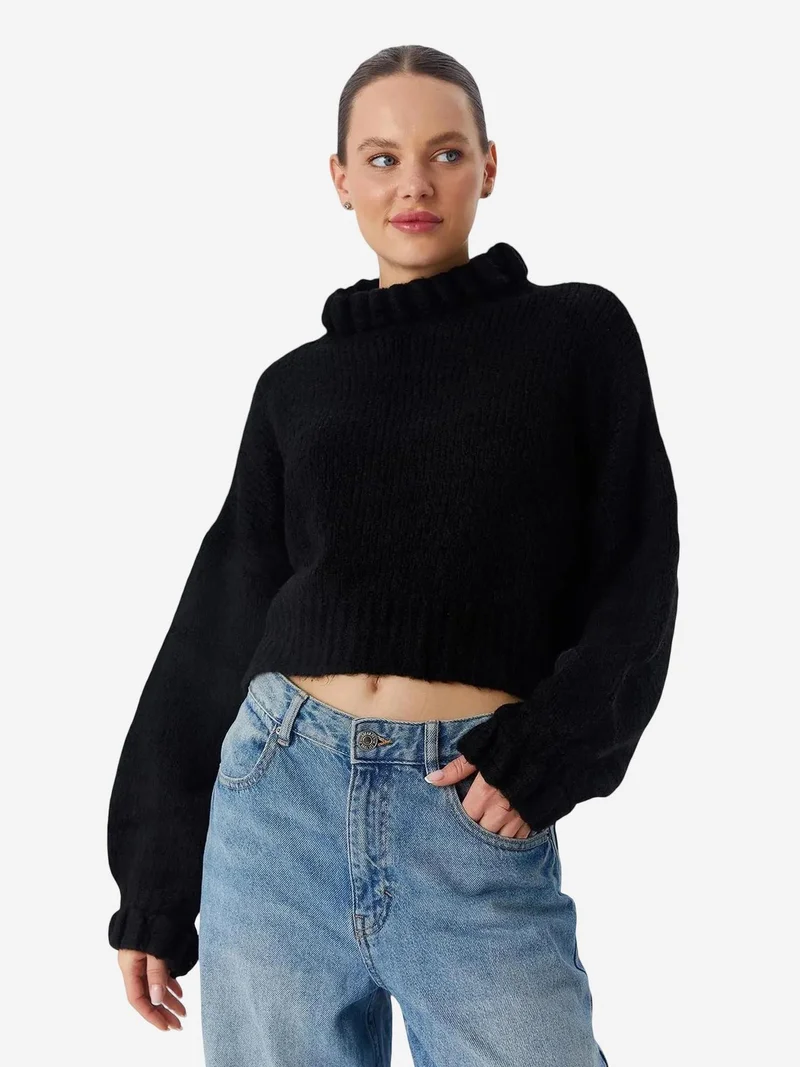 Mixray Black Mixray Thick Turtleneck Textured Crop Sweater for Women | Best Price UAE