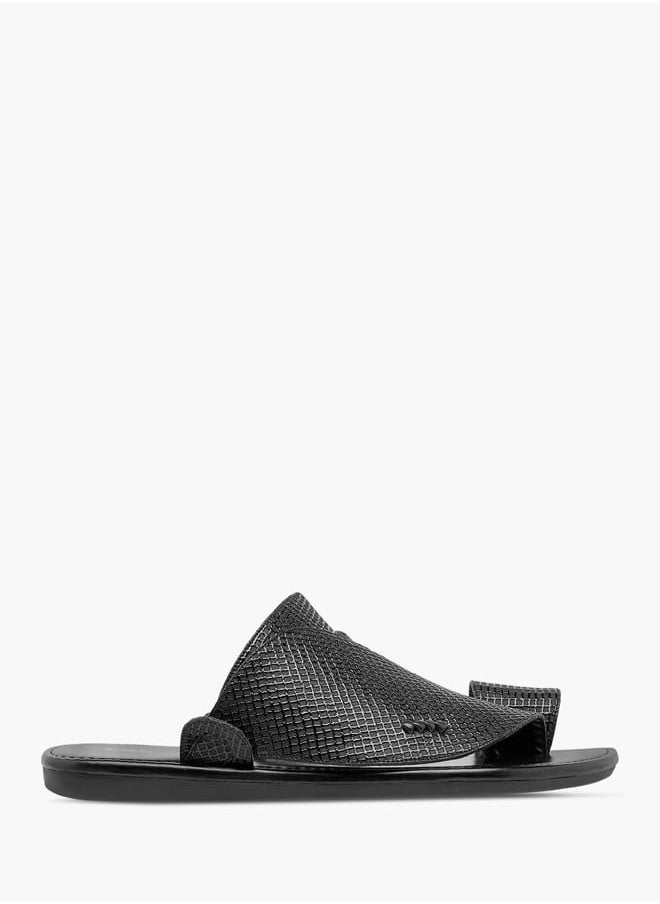 LBL by Shoexpress Men Textured Slip-On Arabic Sandals with Toe Loop  - Image 2