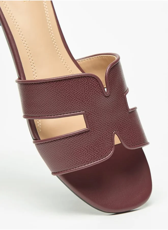 سيليست Womens Textured Slip-On Flat Sandals