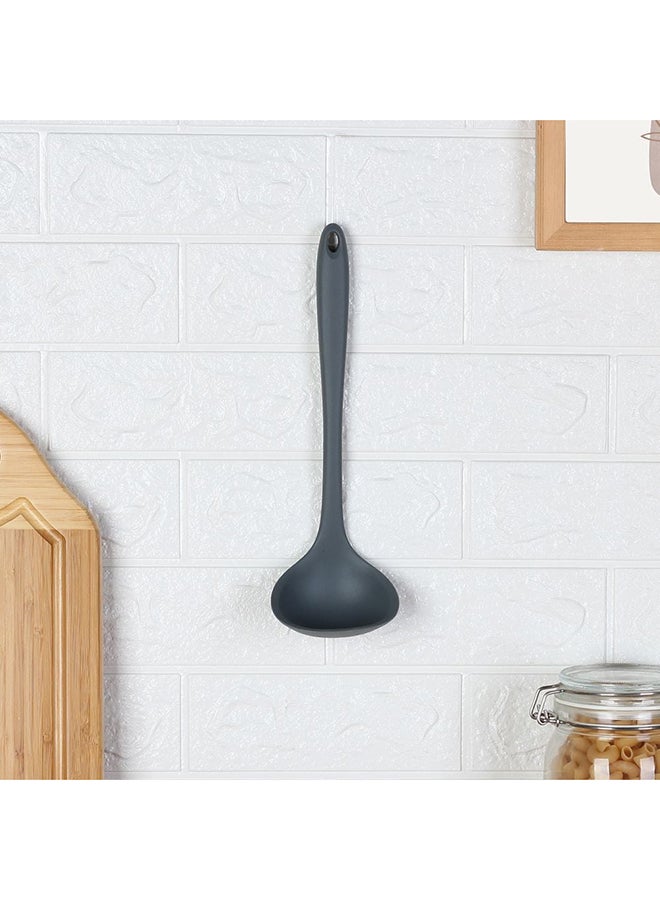 DANUBE HOME مغرفة الحساء السيليكونية من شيف دلايت – مغرفة طهي مقاومة للحرارة وغير لاصقة، أداة مطبخ متينة ومريحة لسكب وصب وتقديم الحساء واليخنات L30XW9Cm - Image 1